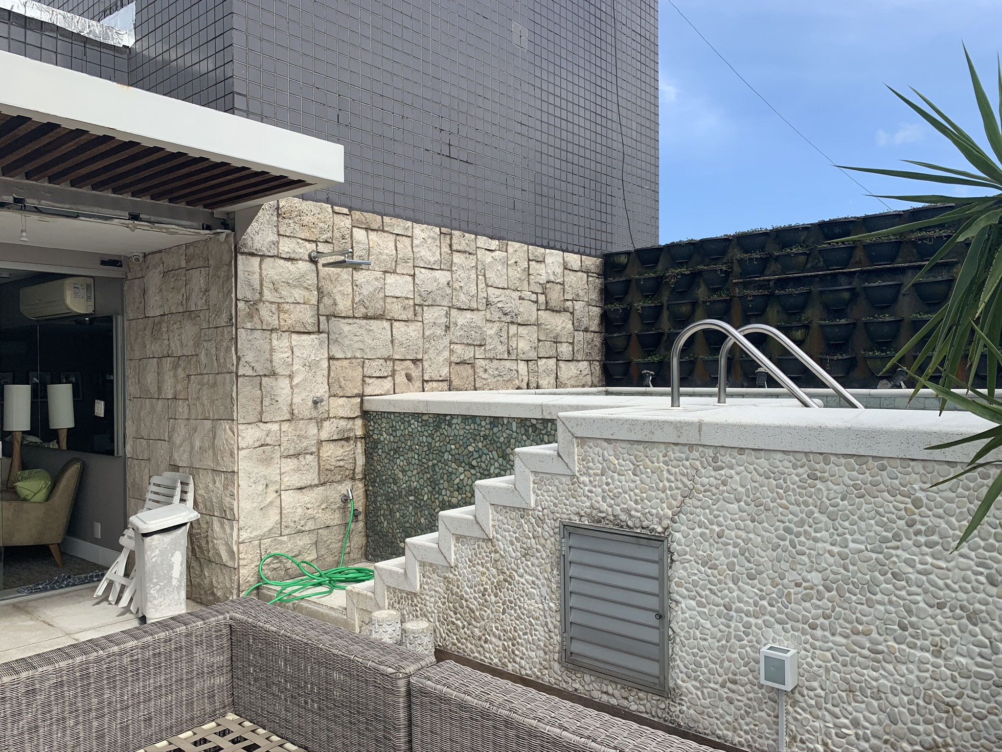 REFORMA ÁREA EXTERNA APARTAMENTO EDIFÍCIO MELO – CASTANHAL – PA